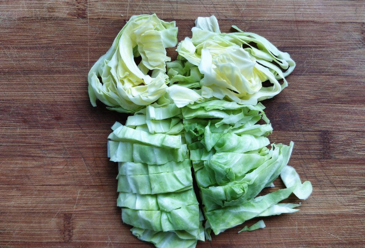 煎饼|在家做早餐饼，鸡蛋搭配卷心菜，好吃又美味