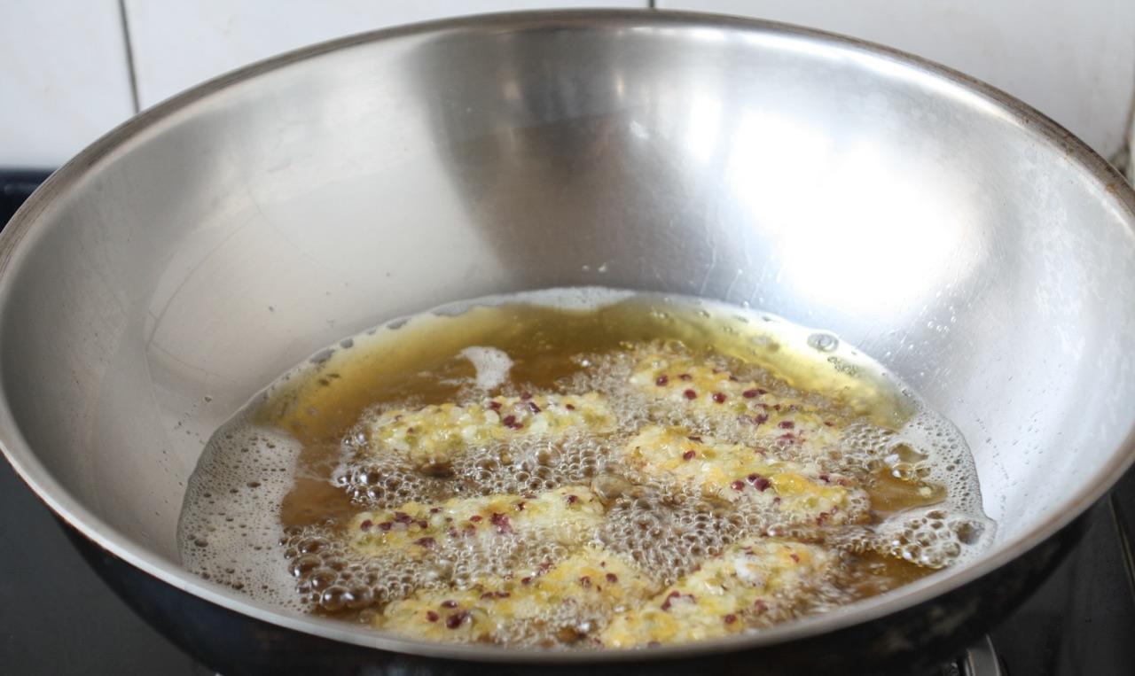 关键|在家制作牛肉棒，直接油炸，外酥里嫩很解馋