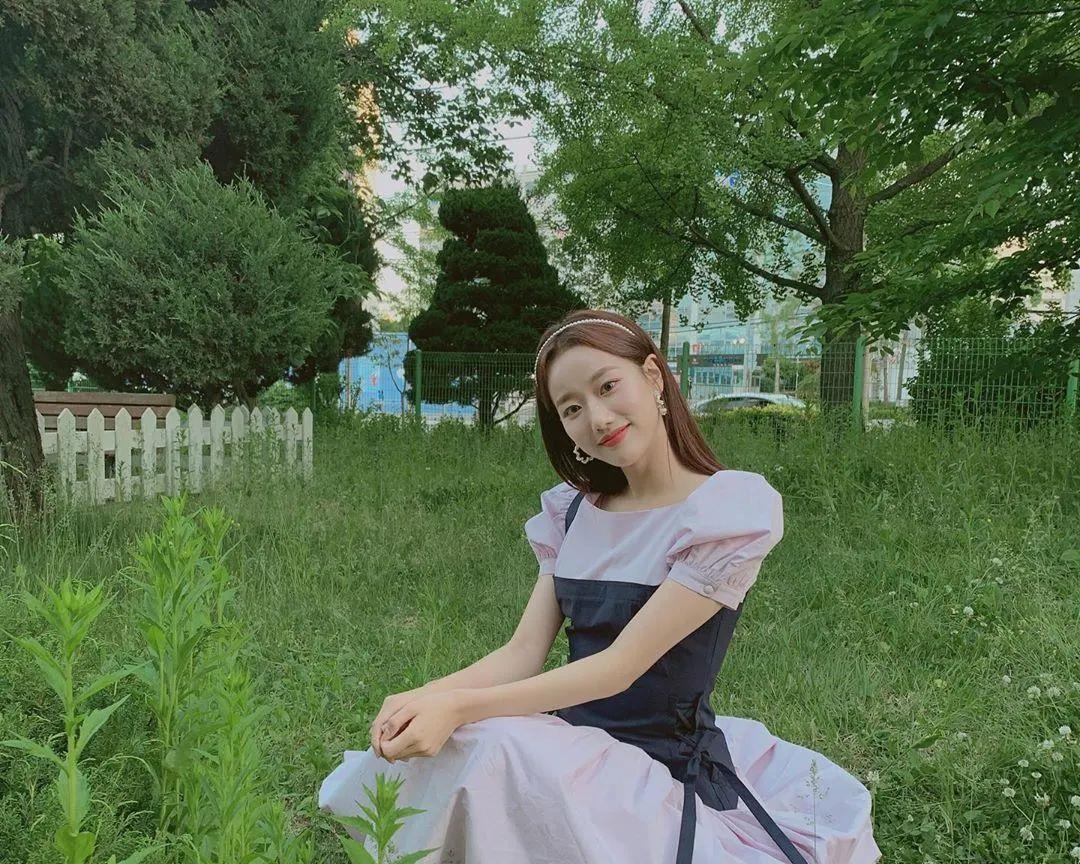 调整|赵露思调整发际线后显瘦10斤？提升颜值，拯救发际线小妙招来了！