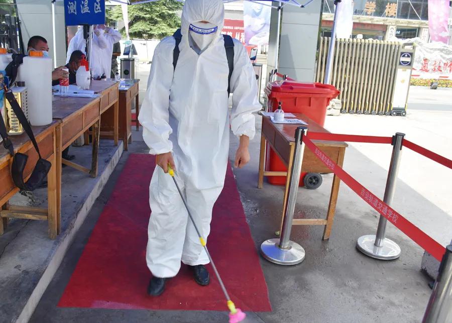 疫情|防疫不松懈，演练筑防线 | 直击西安轨道交通技师学院疫情防控演练现场