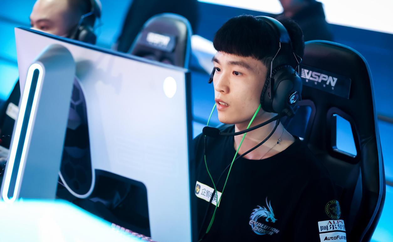 祝苏瑞.ep企鹅生日快乐年年好 勇敢闯荡节节高!