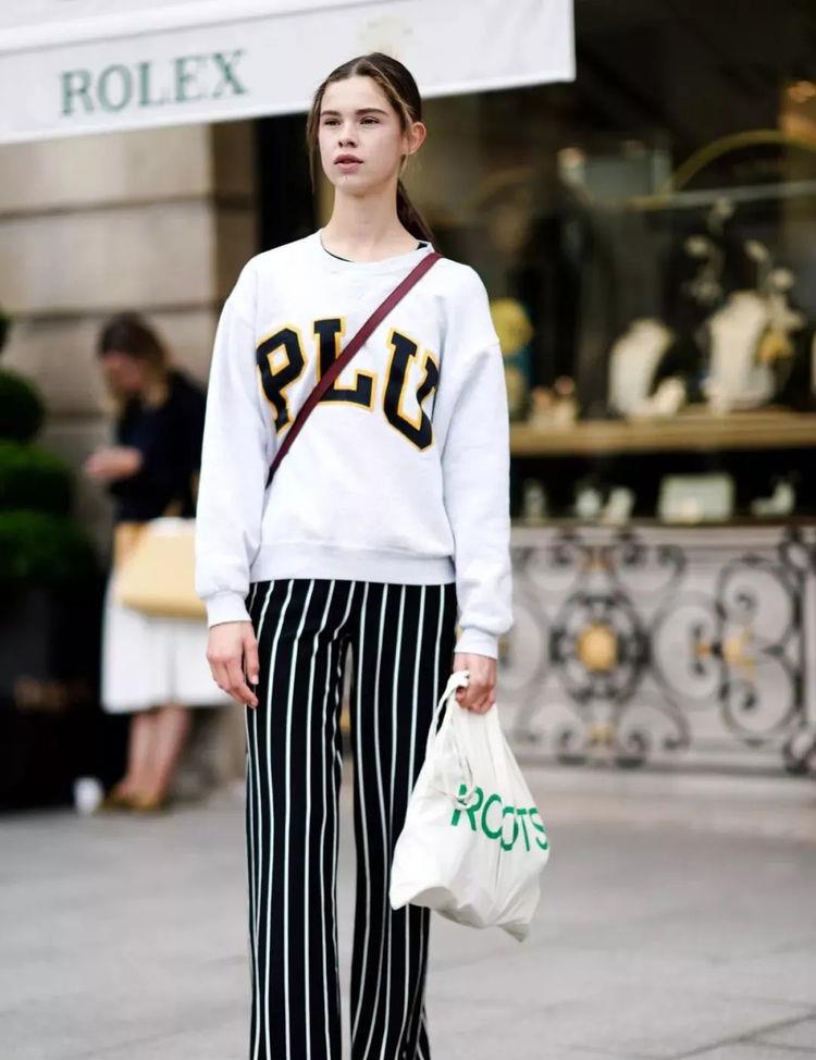 卫衣|倪妮用卫衣配阔腿裤好俏皮，少女感十足，小个子麻烦请跟周冬雨学