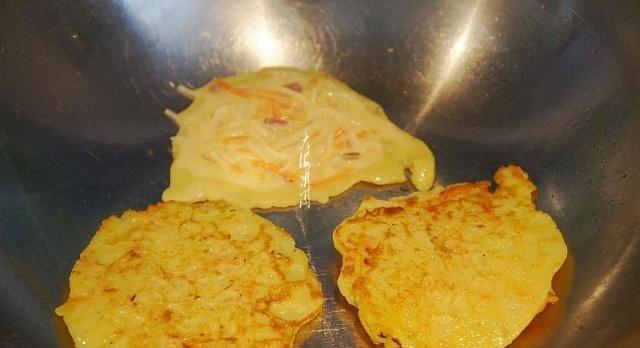 蔬菜|这小饼饭菜一锅出，比包子简单，比油条好吃，做少了根本不够吃
