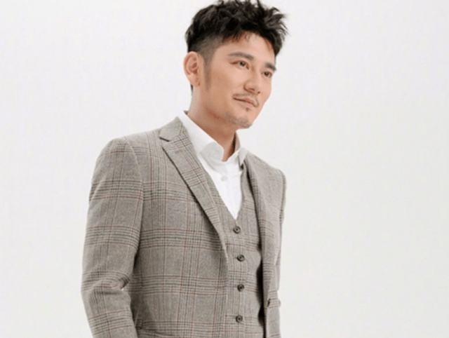 钱峰性侵新进展!该女子曝光视频 昏迷倒地 被钱枫抱起