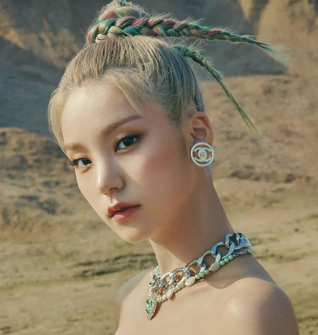 调整|赵露思调整发际线后显瘦10斤？提升颜值，拯救发际线小妙招来了！