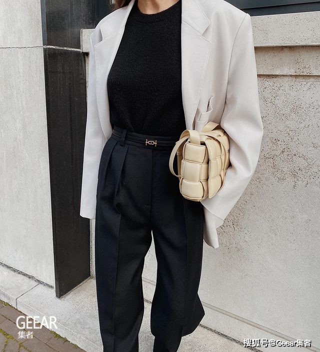 Bag|从小众品牌到Loewe遗珠手袋，别想太多就从极简白色入手吧！