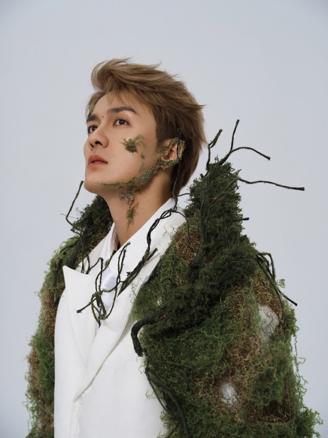 时间|吴克群新专首支单曲《奇异博士》 揭开科幻外衣包裹下的细腻情感