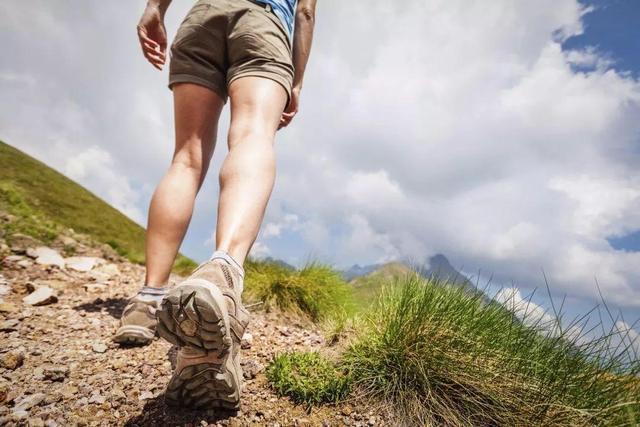 水平|48岁女子降糖半年，血糖从12.8降到4.8，她是怎么做到的？