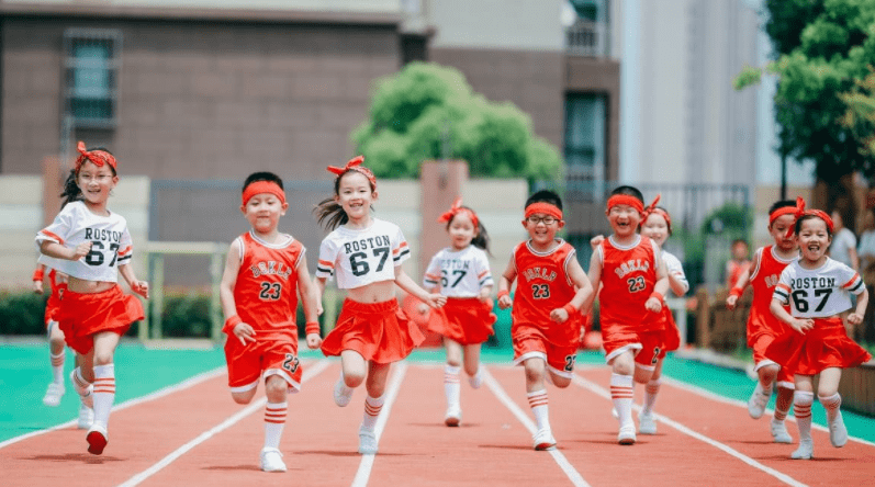 什么|家长呼吁关闭私立幼儿园，是否矫枉过正？教育部的回应来了