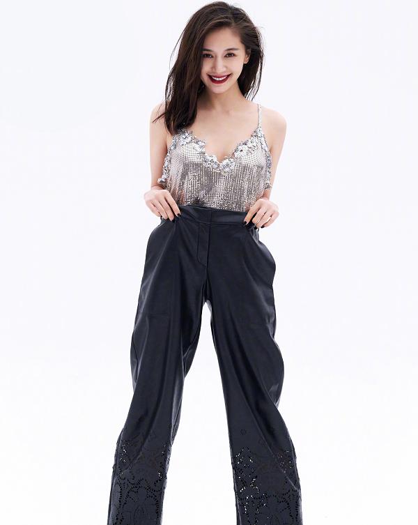 吊带|1米59的王子文真自信,挑战老气“奶奶裙”,意外显高还洋气