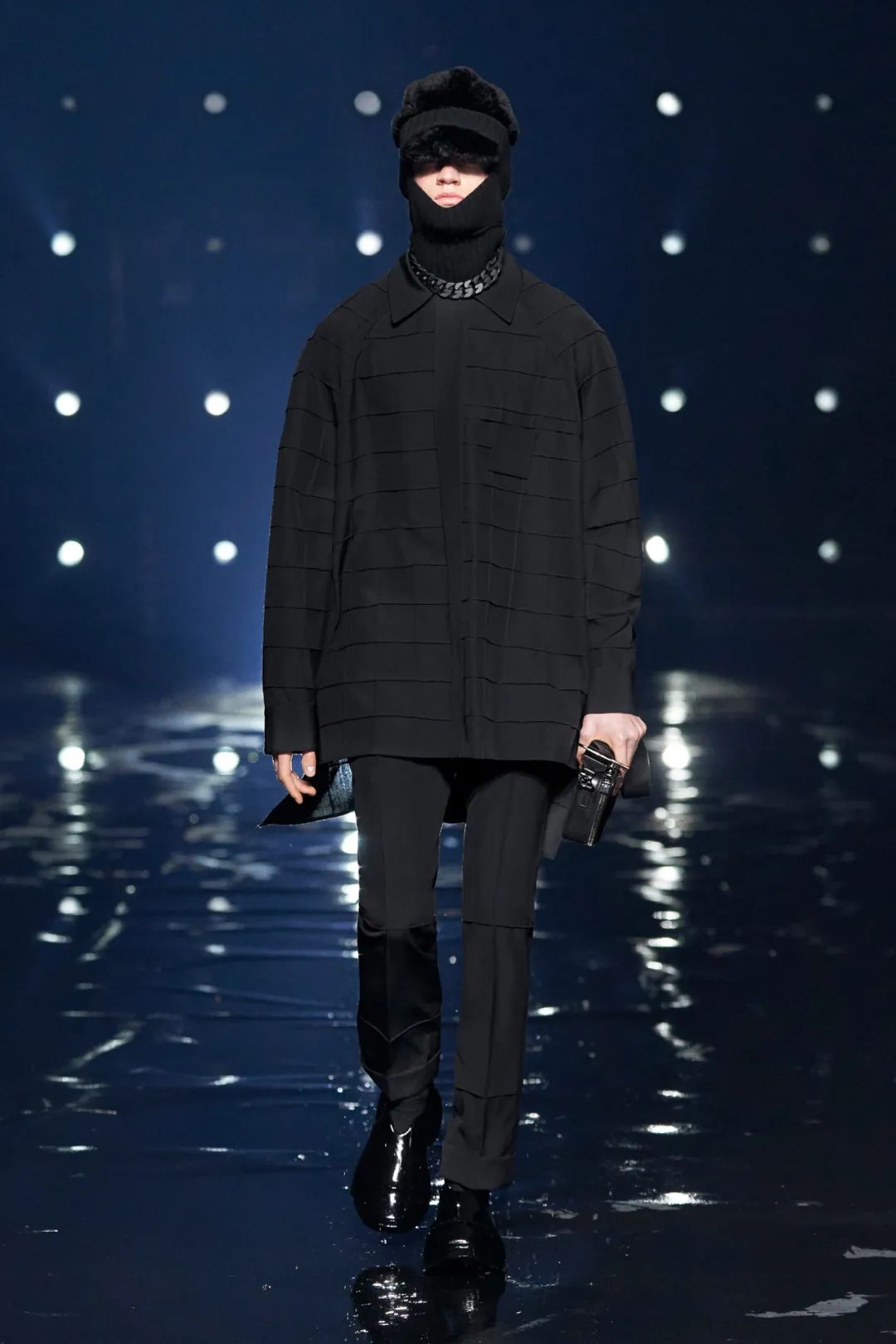 黑色|纯黑世界：Givenchy2021秋冬