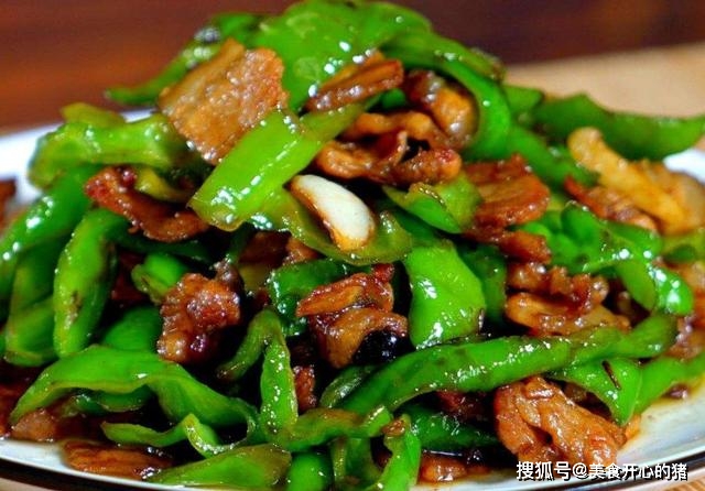 炒什么菜放辣椒更好吃 a2e7a7ebbe1549129e74f1b866c9e10a.jpeg