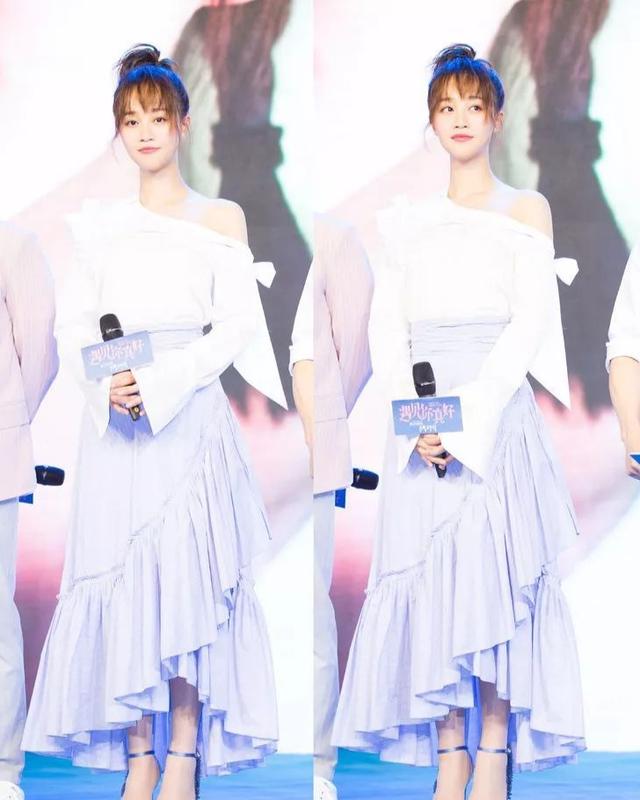 整体|蓝盈莹现身机场，穿毛领夹克搭纸袋裤玩混搭，又美又飒