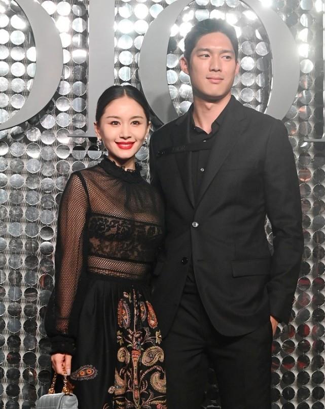 吊带|1米59的王子文真自信,挑战老气“奶奶裙”,意外显高还洋气