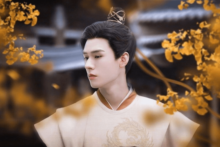 俊男靓女|龚俊迪丽热巴合作，《安乐传》路透照好绝，俊男靓女CP感十足