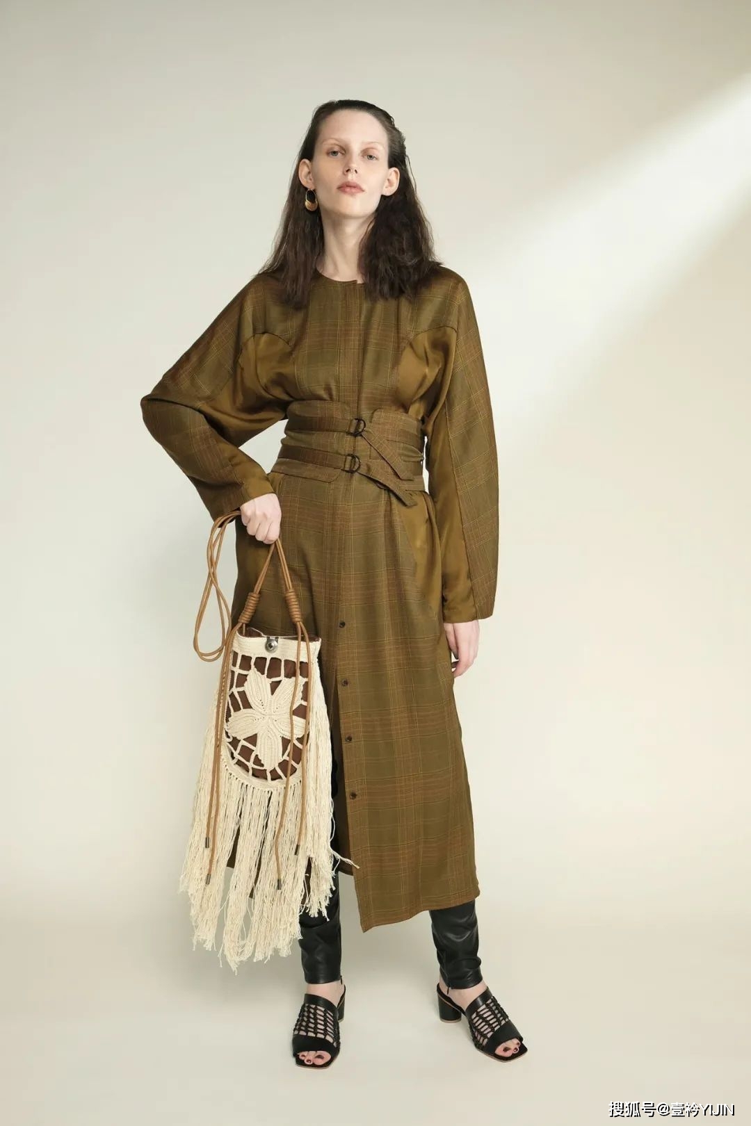 理念|从“Unisex”中跳脱，为女性做真正的“Dress for daylife”