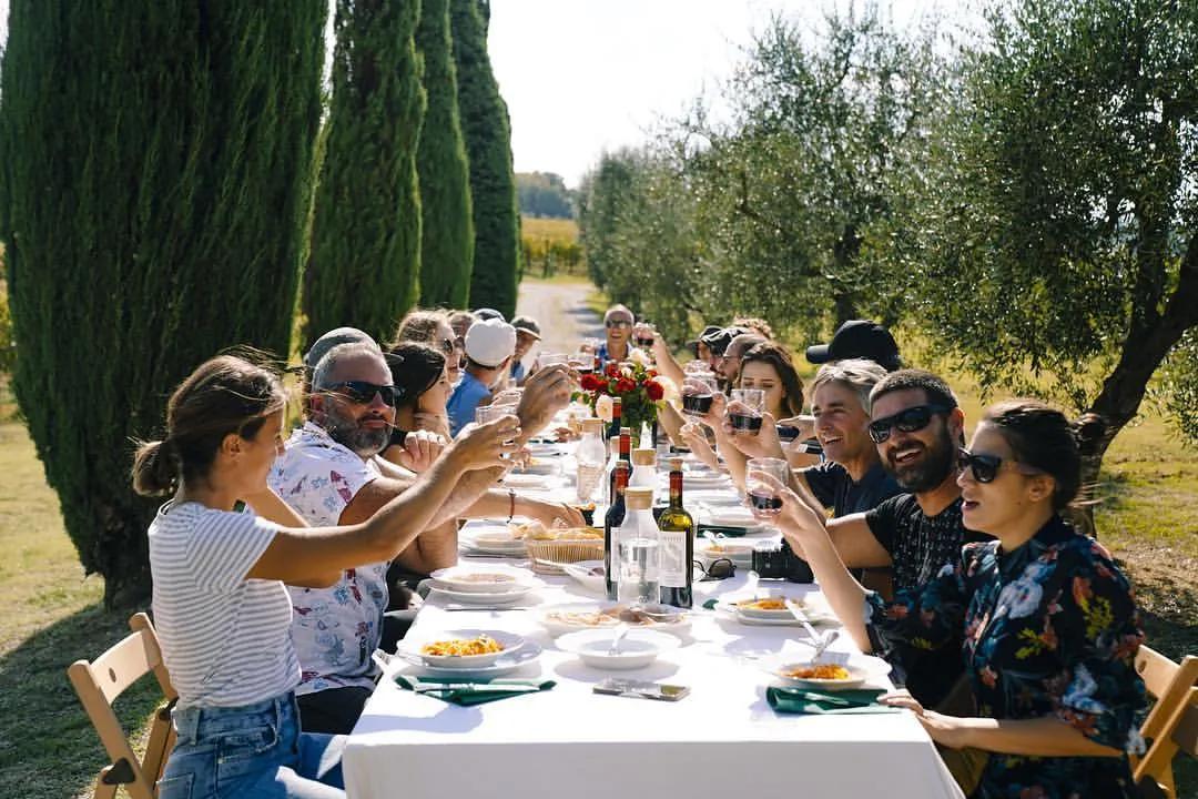 品牌|好莱坞最爱冲浪的导演,居然做出了极限运动圈追捧的葡萄酒
