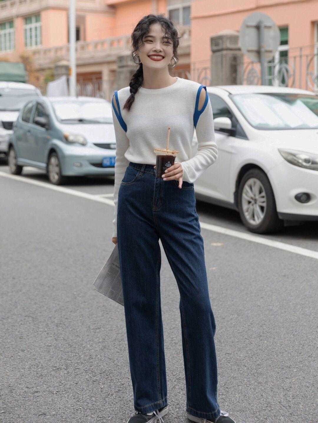 高跟鞋|小个子女生就该这样穿，短袖T恤搭配高腰阔腿裤，显高还显瘦