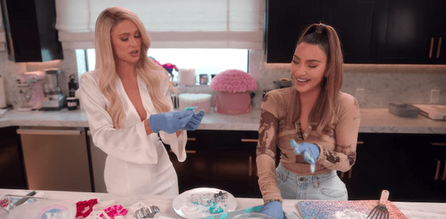 节目组|希尔顿爆笑真人秀，戴钻石口罩买菜，卡戴珊从嘉宾变丫鬟？