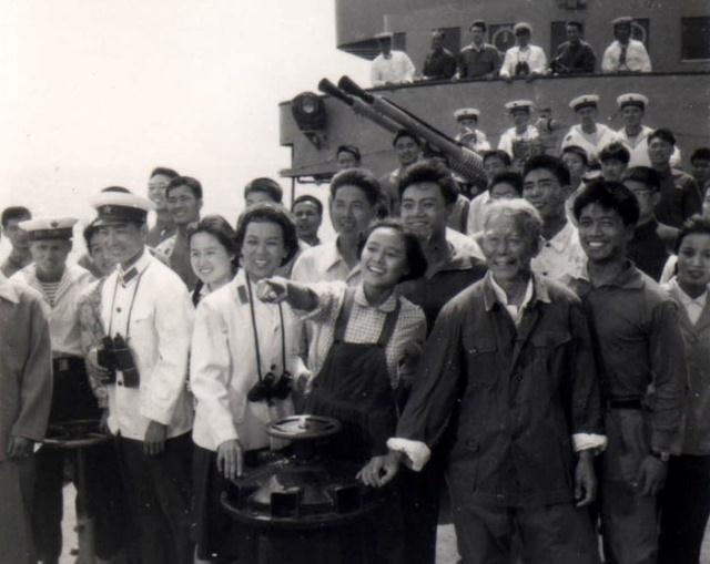 我国|《第二个春天》演员今昔照 如今于洋91岁张瑜63岁 7位老艺术家去世