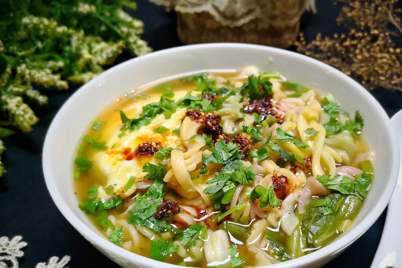 做法|开学了,早餐多给孩子这样吃,有菜有饭还有汤,一碗下肚,超满足