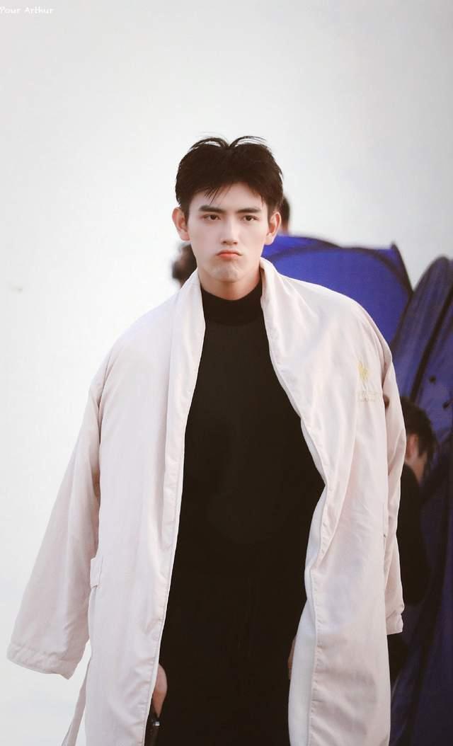 李荣浩|《跑男》导演全新综艺定档，五大常驻嘉宾确定，又一热门节目诞生