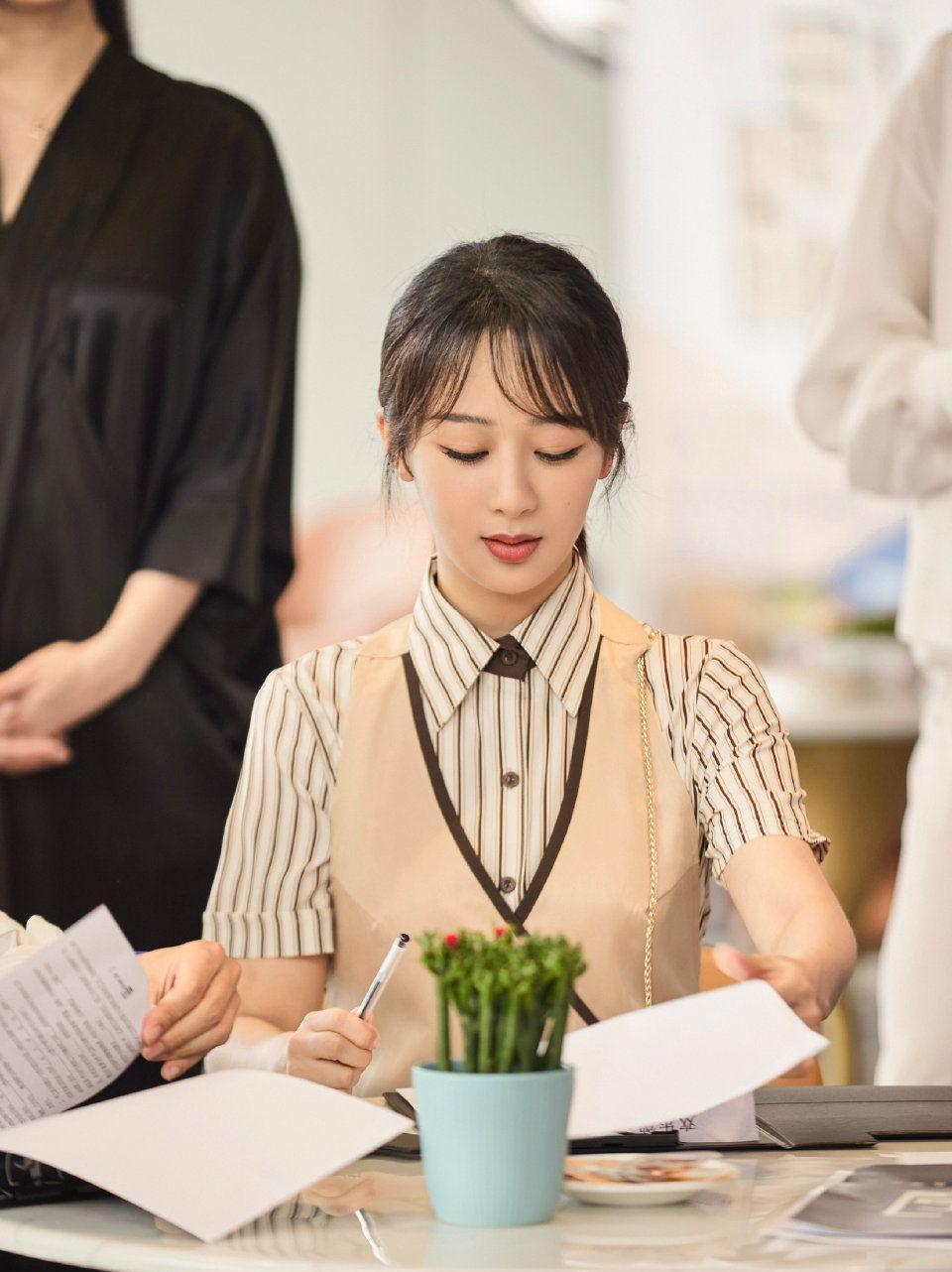 友情|《萌探探探案》黄子韬和杨紫继续互怼，杨紫与乔欣友谊让人羡慕