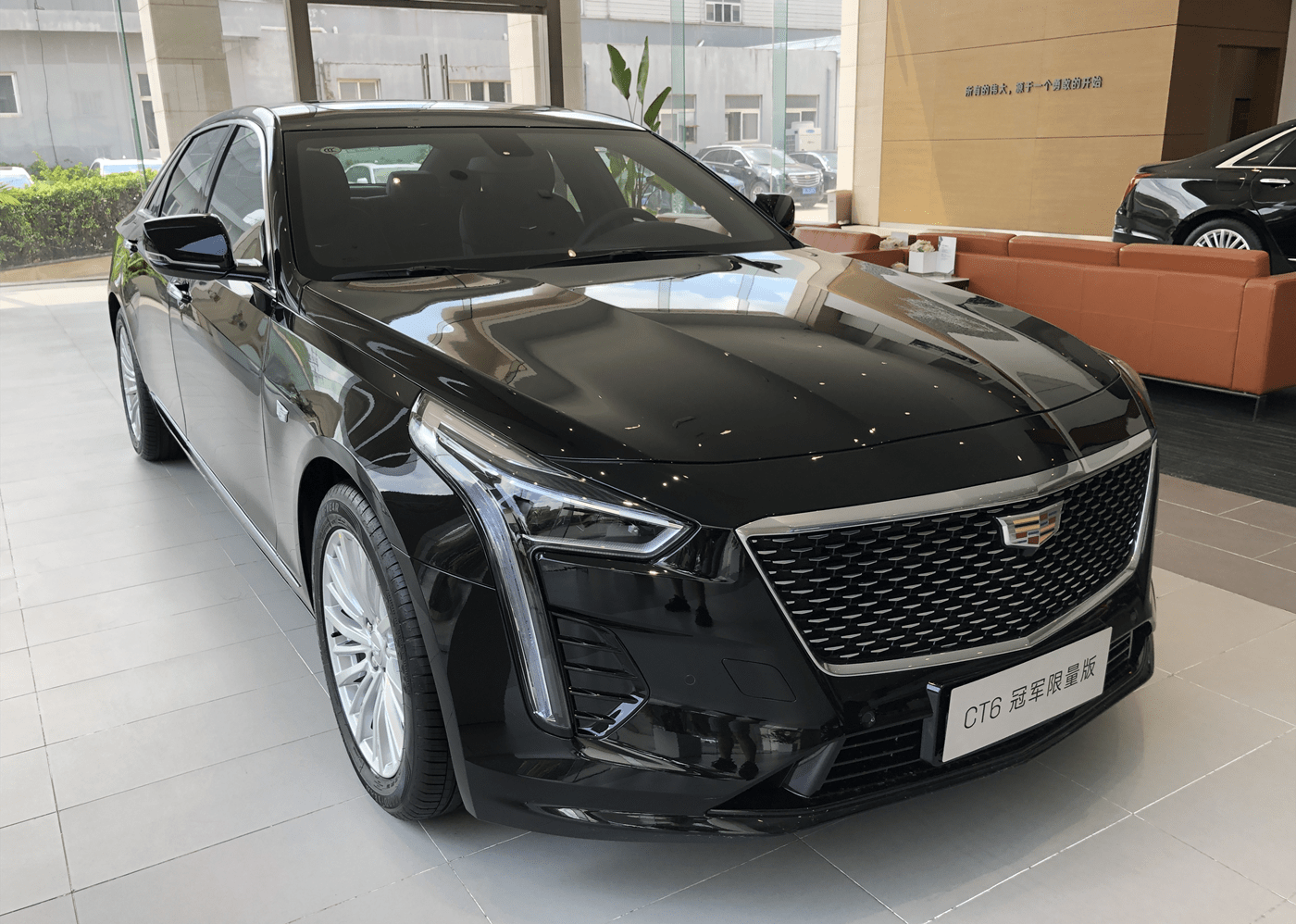 探店丨凯迪拉克ct6搭20t动力33万就能上路的豪华d级车