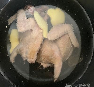 鸽子|#母亲节，给妈妈做道菜#电饭煲版鸽子山药汤