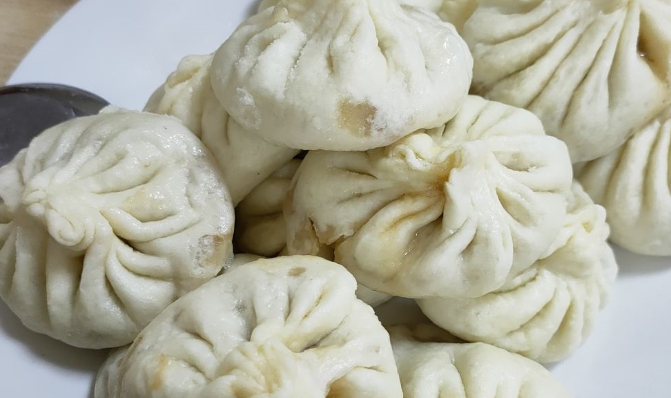 因为|老天津人爱吃的早餐铺,包子3两起卖,55元30个,4个阿姨忙不过来