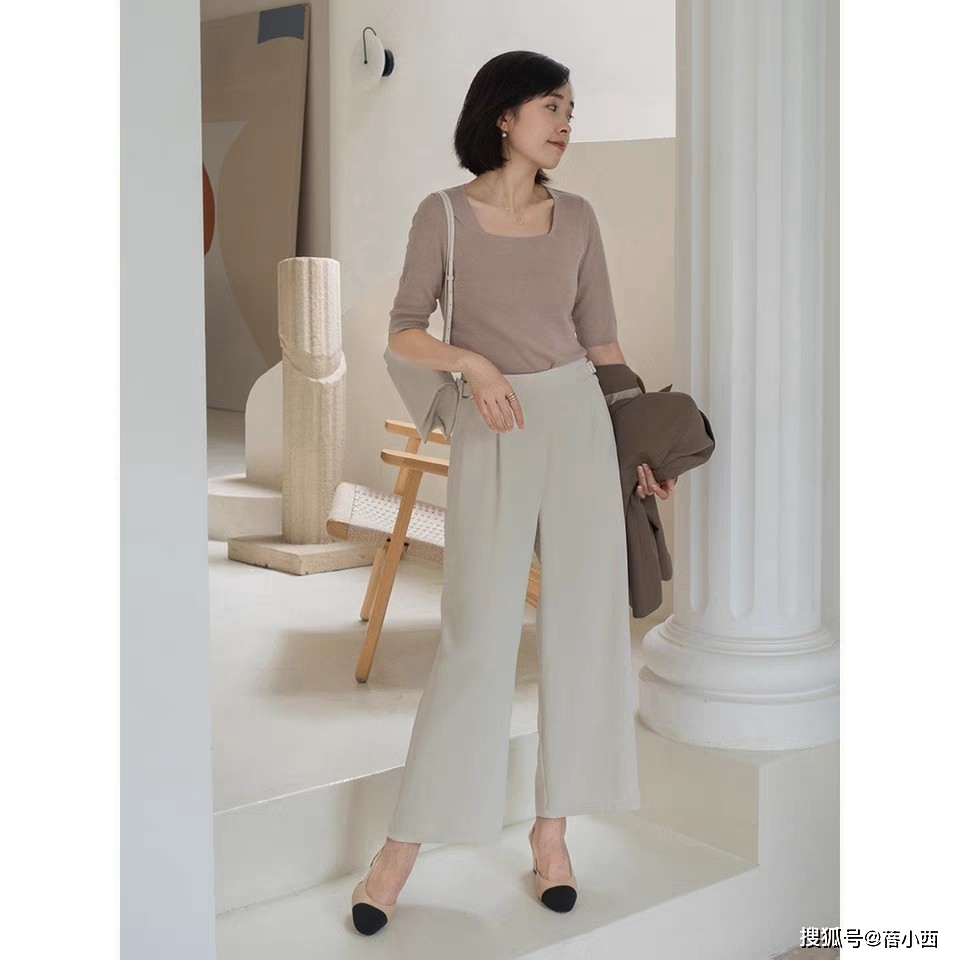 chic|chic!简约!百搭!真正有品位的女人,早秋衣橱里必备“针织衫”