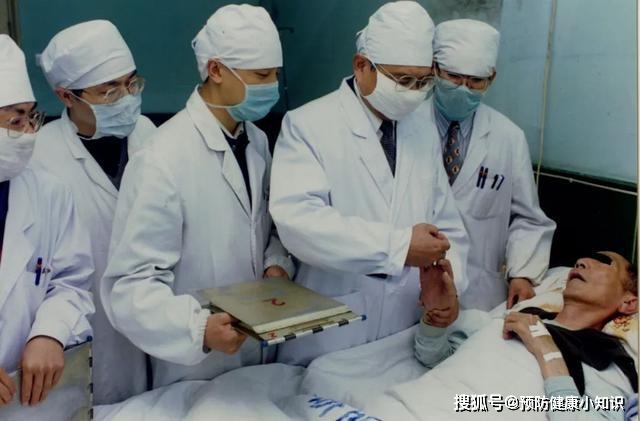 症状|肝豆状核变性是一种先天疾病,有家族史者,应进行基因检测