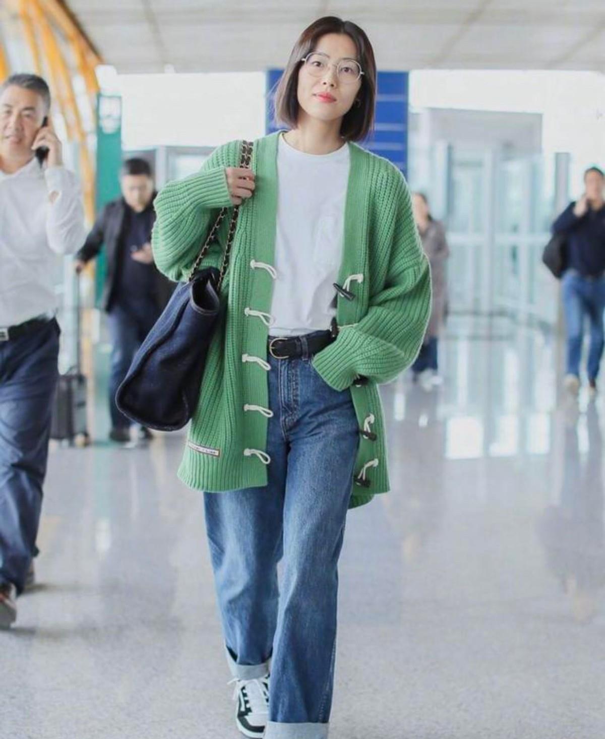 整体|还在穿阔腿裤吗？春季必备的四条裤子，惊艳又显瘦！