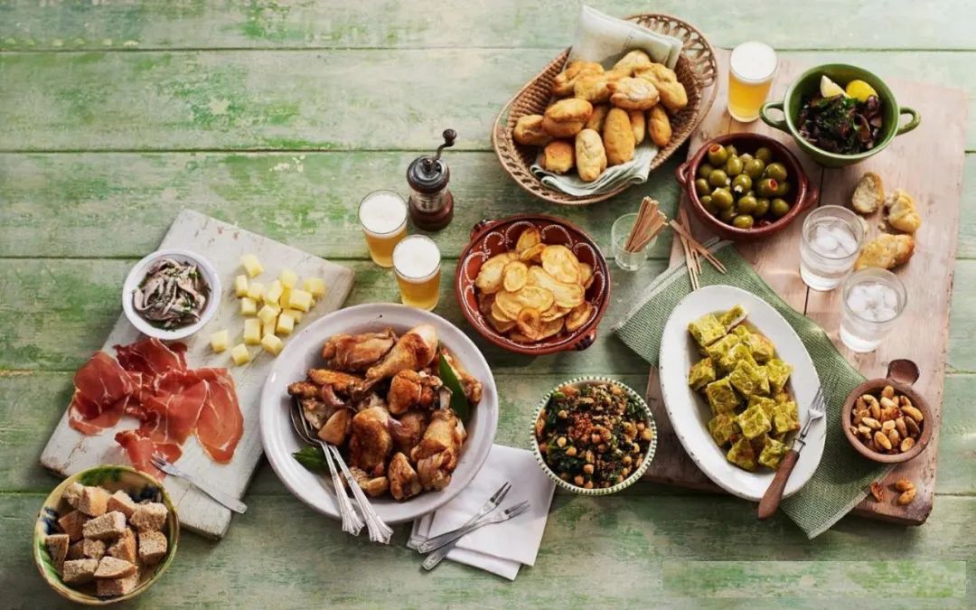 风湿|成都西部痛风风湿医院：痛风患者在饮食上有哪些注意事项