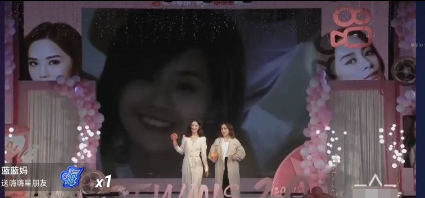 整体|阿Sa不给阿娇留面子，踩高跟打扮靓丽硬压对方半头，阿娇太不自信！