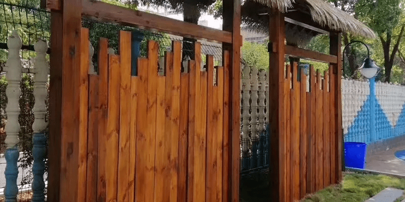 施工|木蜡油涂装幼儿园户外木制设施