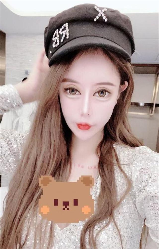 人间|13岁女孩为变漂亮,3年整容60次成小网红,自称是人间芭比