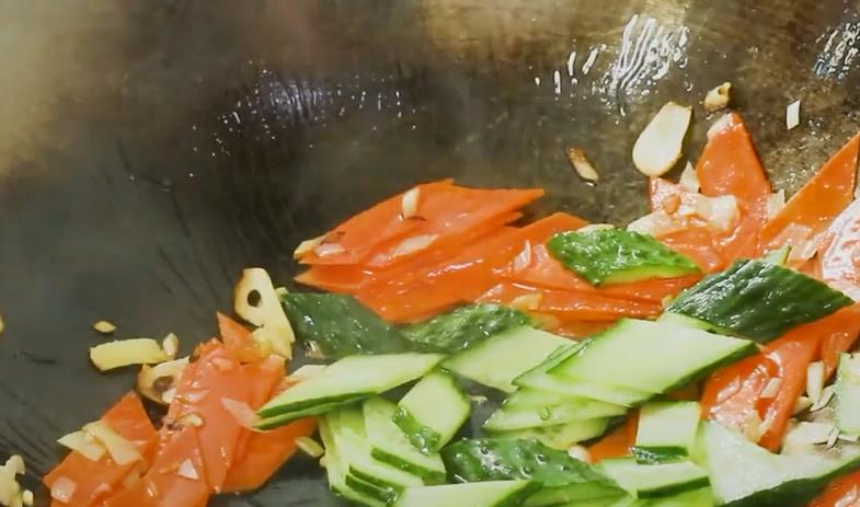 肉丝炒黄瓜做法窍门 55b319eac56b43f49d1f503f911d5a01.jpeg