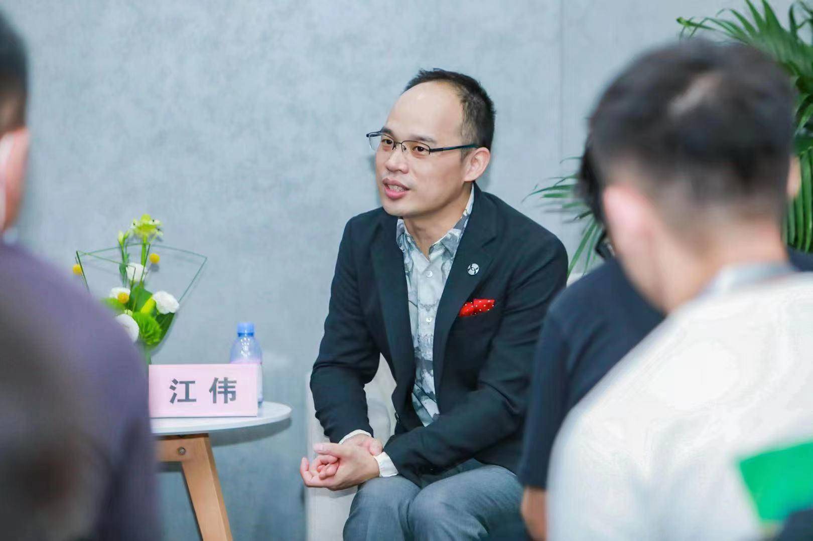 与z世代共创:合创汽车的"潮",是面向未来的一种潮_江伟