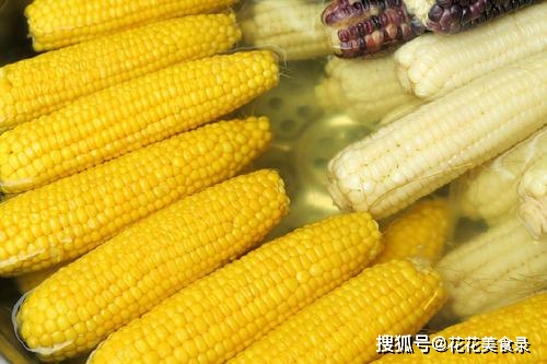 时间|储存玉米，最忌煮完塞冰箱冷冻，大厨教你1招，玉米放再久也新鲜