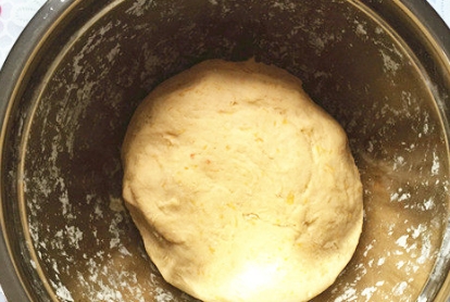 做法|早餐做南瓜馒头,这做法无需一滴水,比面包暄软好吃更香甜