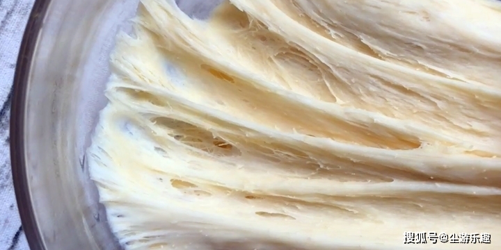 做法|电饭锅做早餐面包的配方,比蒸馒头还香甜,学会可以做给家人吃