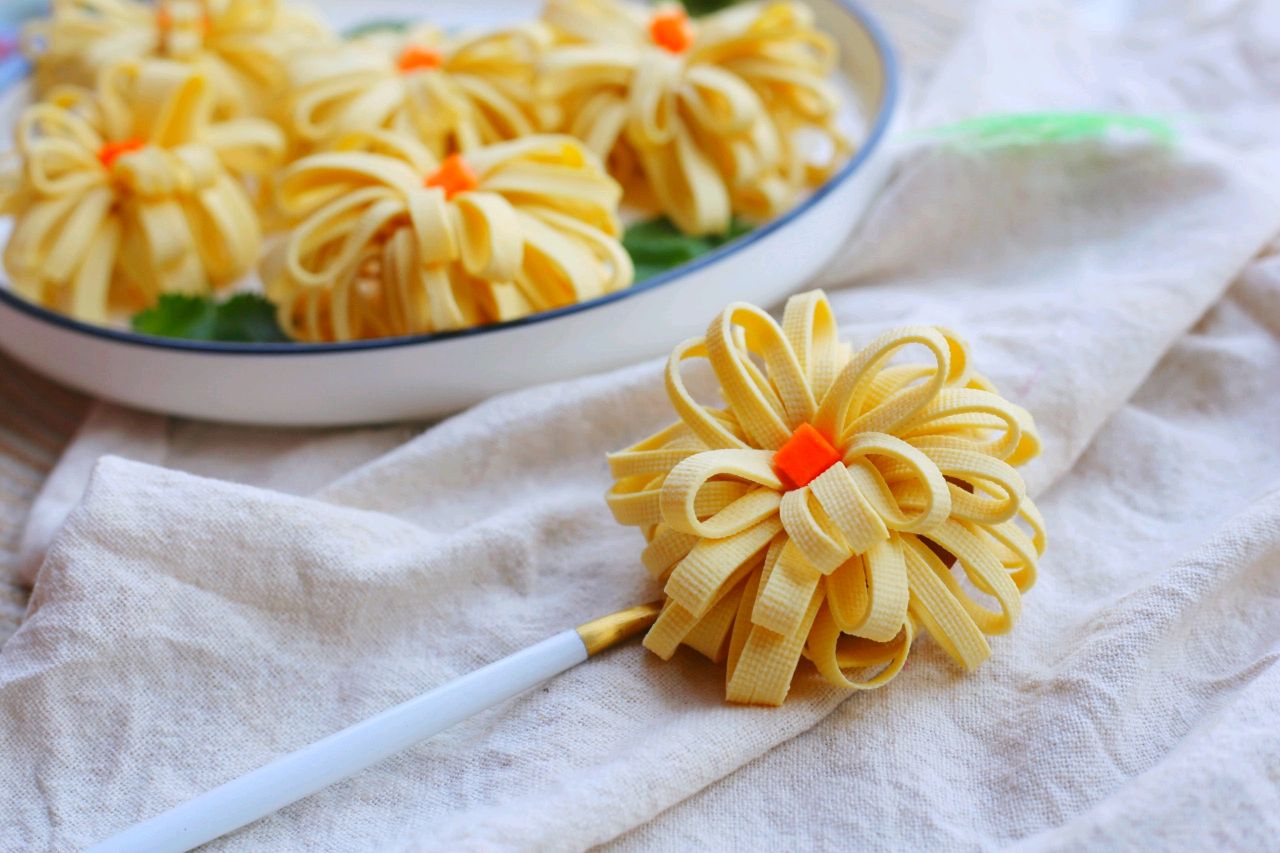 原创豆腐皮的创意吃法这样做颜值高味道好招待亲朋很有面子