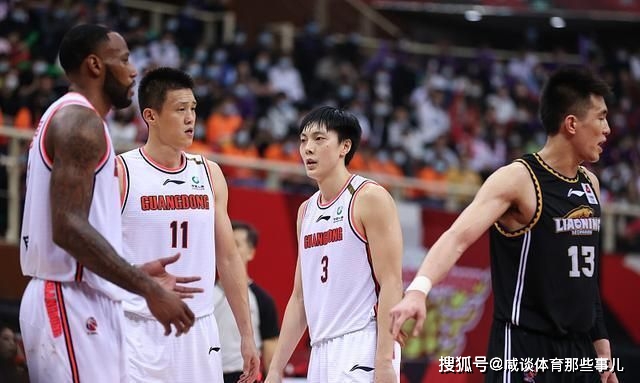 汤神赛季报销|噩耗！广东宏远神射手骨折赛季报销