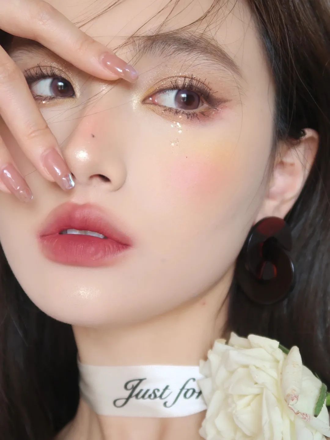 涂是|直男眼中女生涂口红VS不涂口红，差距也太大了……