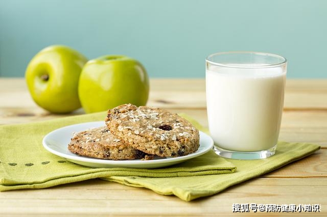 食品|饭后一小时是养胃“黄金期”,少吃4物,多做3事,胃不闹脾气