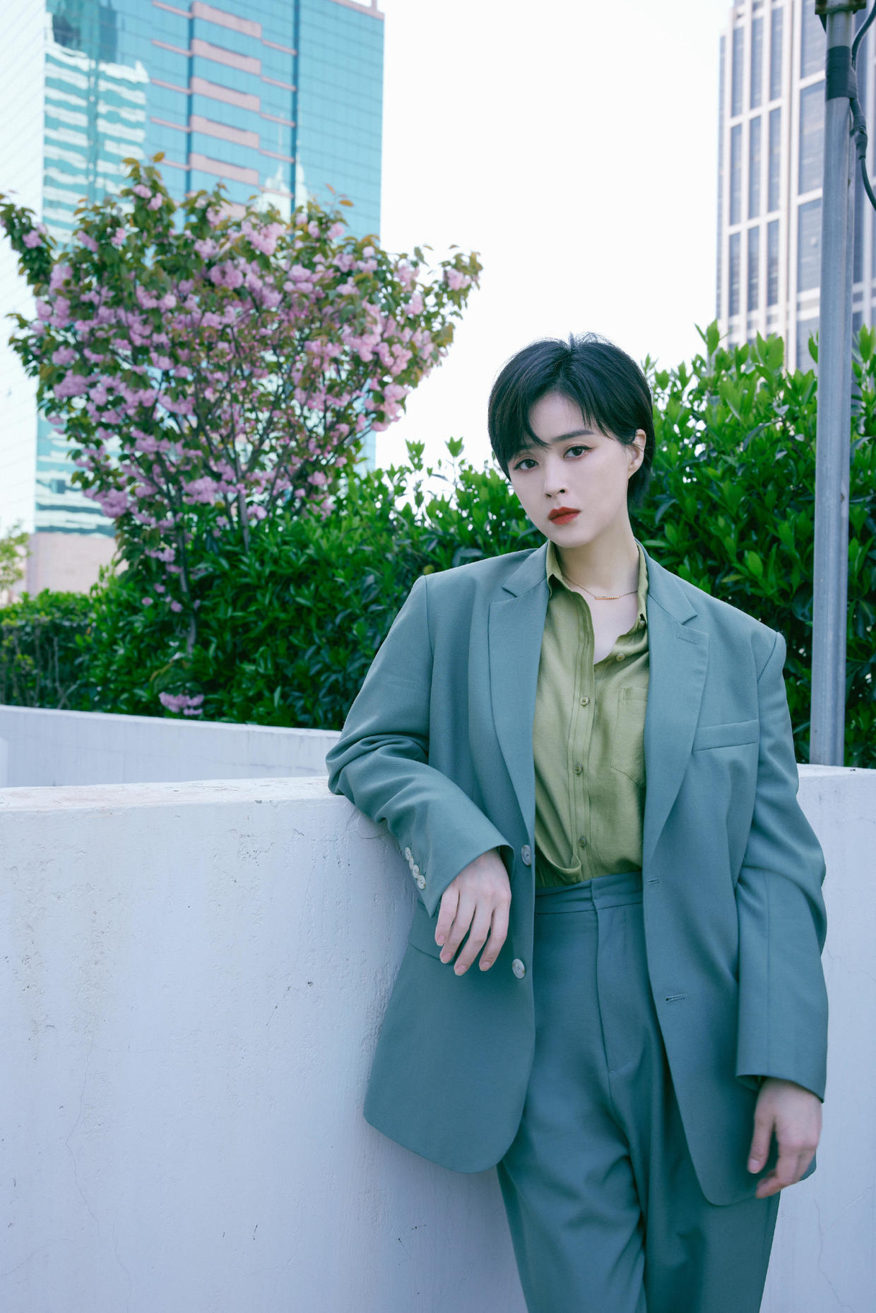 一字肩连衣裙优雅大气,不显胖还非常漂亮大方