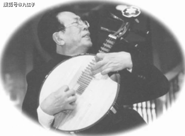 父母|插足名导婚姻，以“洗头妹”一跃封后，戏红人不红小宋佳