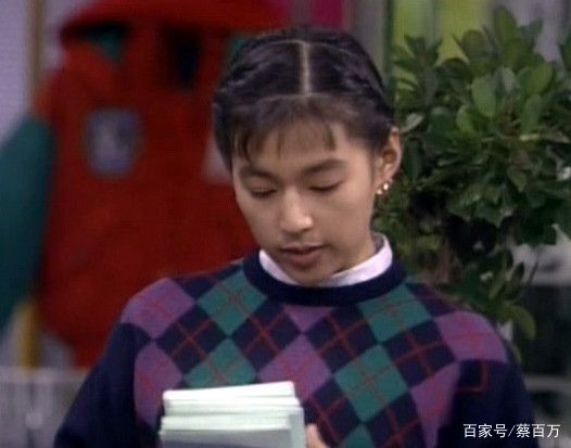 年代|《东爱》30年:莉香的穿搭从没过时!盘点90年代复古风的3大元素