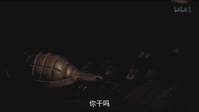 严微|《双镜》｜你是光，我是影，但我们真正的不同不过是底色各异